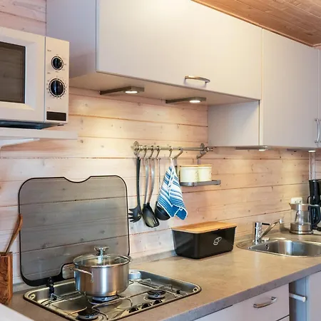 Botel Hausboot Kanja Huus & Heiligenhafen