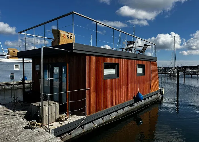 Hausboot Kanja Huus & * Heiligenhafen